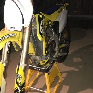 Meet your Posher, Devon